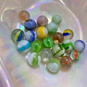 🌷 21 Colorful Glass Marbles Set 🌷 Free w/ Bundle